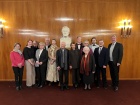 Unsere Reisegruppe im Leipziger Opernhaus vor Richard Wagner